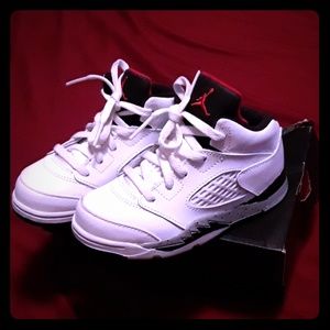 Size nine Boys Jordan retro 5